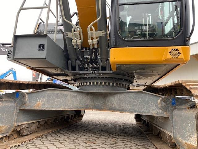 Lánctalpas kotró Liebherr R 922 LC (G8) MIETE / RENTAL (12001992): 13 kép.