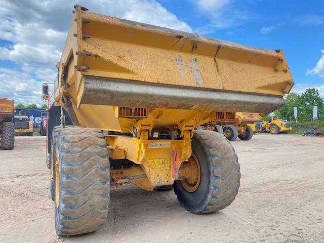 Volvo A 25 G MIETE / RENTAL (12001029) - Csuklós dömper: 4 kép. Volvo A 25 G MIETE / RENTAL (12001029) - Csuklós dömper: 4 kép.