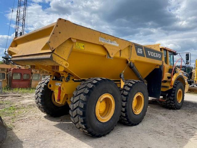 Volvo A 25 G MIETE / RENTAL (12001036) - Csuklós dömper: 5 kép. Volvo A 25 G MIETE / RENTAL (12001036) - Csuklós dömper: 5 kép.