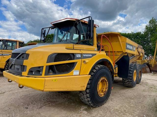 Volvo A 25 G MIETE / RENTAL (12002210) - Csuklós dömper: 1 kép. Volvo A 25 G MIETE / RENTAL (12002210) - Csuklós dömper: 1 kép.