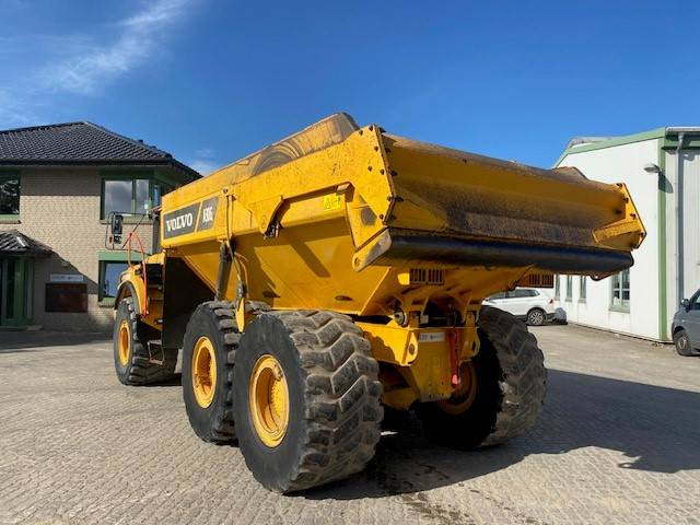 Volvo A 30 G MIETE / RENTAL (12001214) - Csuklós dömper: 3 kép. Volvo A 30 G MIETE / RENTAL (12001214) - Csuklós dömper: 3 kép.