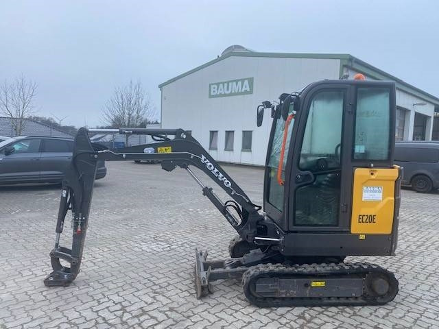 Volvo EC 20 E MIETE / RENTAL (12001805) - Minikotró: 1 kép. Volvo EC 20 E MIETE / RENTAL (12001805) - Minikotró: 1 kép.