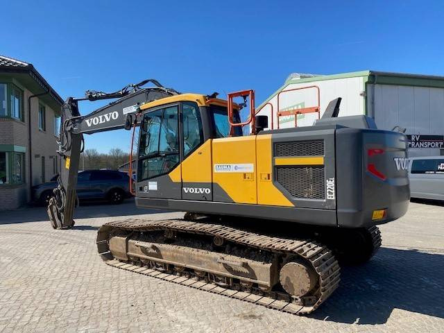 Volvo EC 220 E L MIETE / RENTAL (12001050) - Lánctalpas kotró: 3 kép. Volvo EC 220 E L MIETE / RENTAL (12001050) - Lánctalpas kotró: 3 kép.