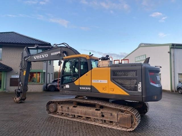 Volvo EC 250 E NL MIETE / RENTAL (12001054) - Lánctalpas kotró: 3 kép. Volvo EC 250 E NL MIETE / RENTAL (12001054) - Lánctalpas kotró: 3 kép.