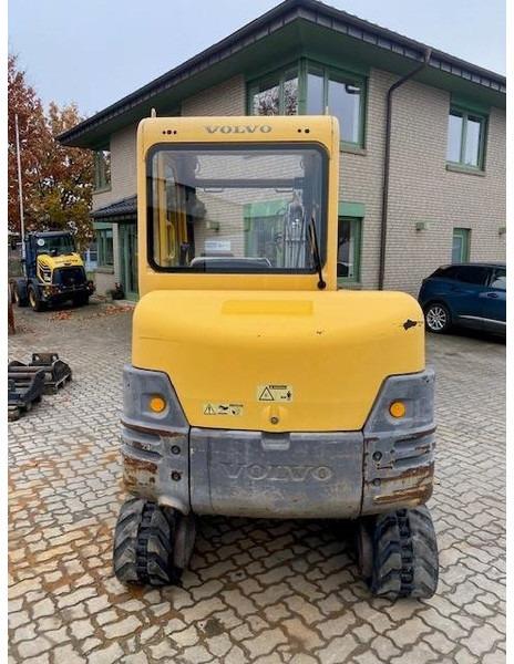 Volvo EC 30 (12005611) - Minikotró: 4 kép. Volvo EC 30 (12005611) - Minikotró: 4 kép.