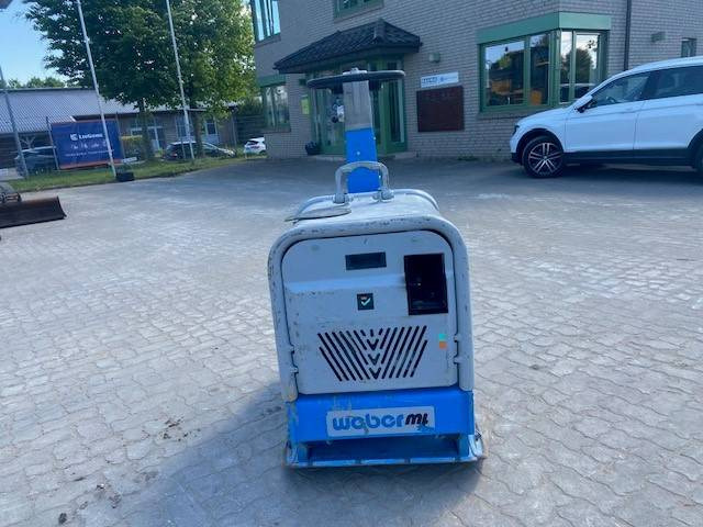 Weber CR 9-II CCD 2.0 MIETE / RENTAL (12005436) - Lapvibrátor: 3 kép. Weber CR 9-II CCD 2.0 MIETE / RENTAL (12005436) - Lapvibrátor: 3 kép.