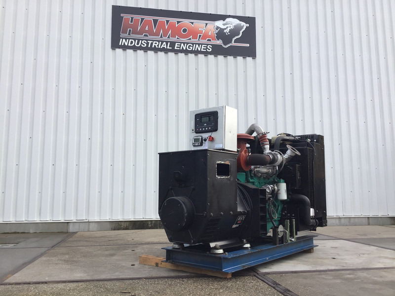Cummins 120KVA GENERATOR QSB4.5 USED - Áramfejlesztő: 4 kép. Cummins 120KVA GENERATOR QSB4.5 USED - Áramfejlesztő: 4 kép.