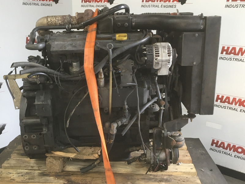 Deutz BF4M1013C USED - Motor: 1 kép. Deutz BF4M1013C USED - Motor: 1 kép.