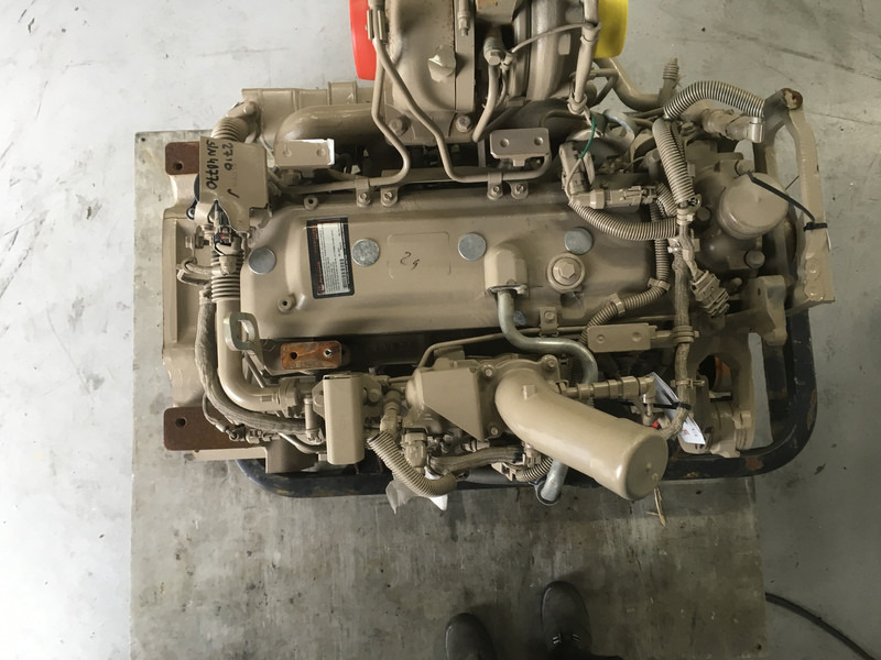 John Deere 4045HRT90 NEW - Építőipari gépek: 5 kép. John Deere 4045HRT90 NEW - Építőipari gépek: 5 kép.