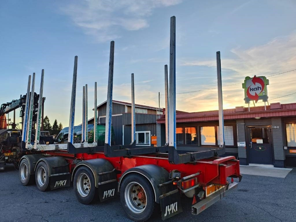 Jyki V427-AJT - Rönkszállító pótkocsi: 3 kép. Jyki V427-AJT - Rönkszállító pótkocsi: 3 kép.