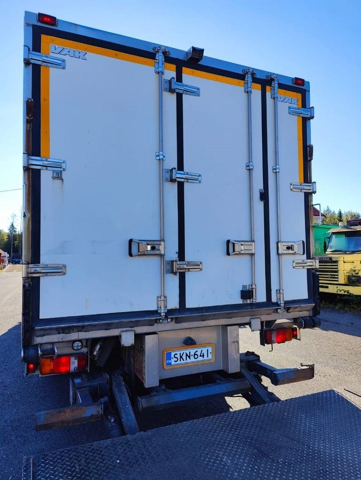 Mercedes-Benz Atego 1524 - Dobozos felépítményű teherautó: 5 kép. Mercedes-Benz Atego 1524 - Dobozos felépítményű teherautó: 5 kép.