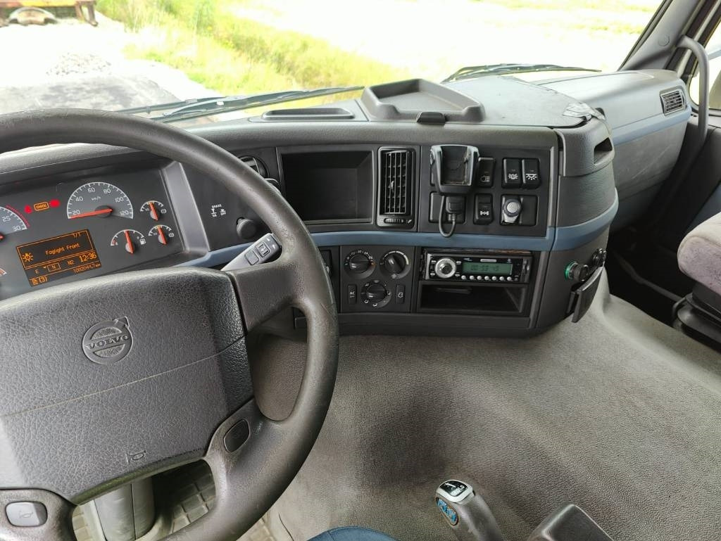 Nyergesvontató Volvo FM 9: 8 kép.