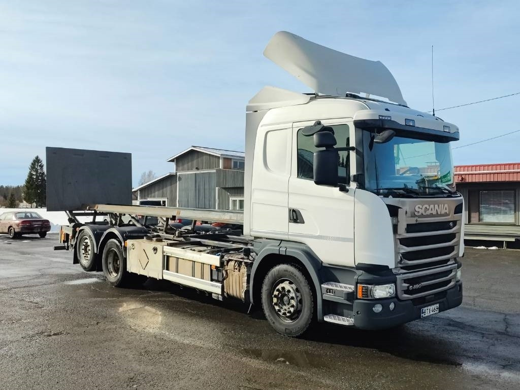 Scania G 490 - Cserefelépítményes teherautó: 2 kép. Scania G 490 - Cserefelépítményes teherautó: 2 kép.