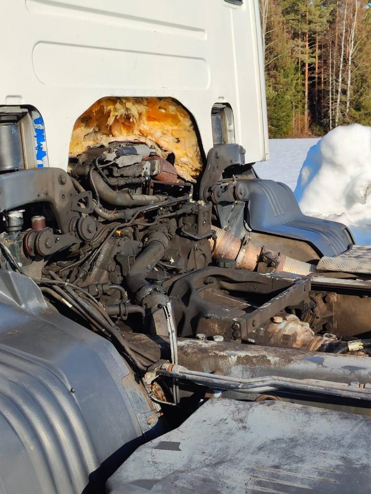 Scania P 320 - Alvaz teherautó: 5 kép. Scania P 320 - Alvaz teherautó: 5 kép.