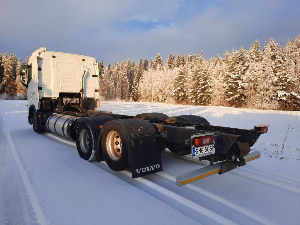 Volvo FH 13 - Alvaz teherautó: 3 kép. Volvo FH 13 - Alvaz teherautó: 3 kép.