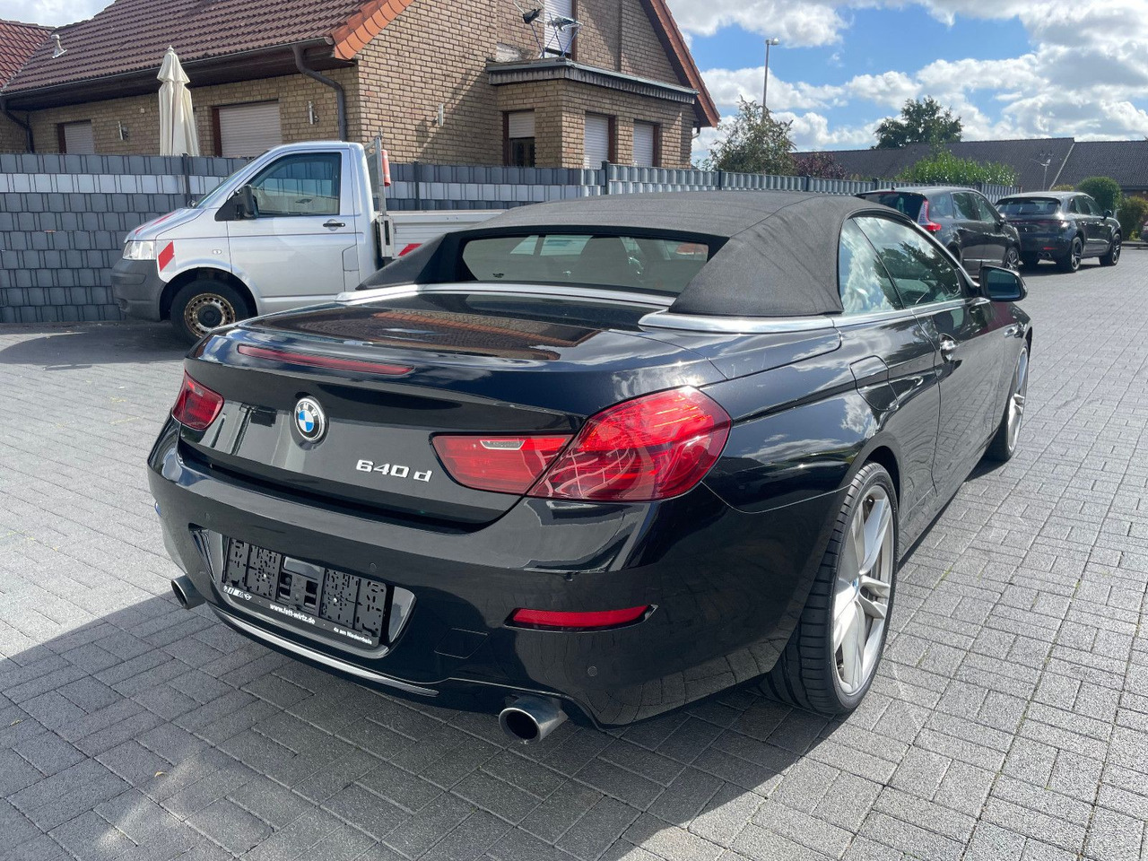 BMW 640 Baureihe 6 Cabrio 640 d - Kabrió: 4 kép. BMW 640 Baureihe 6 Cabrio 640 d - Kabrió: 4 kép.