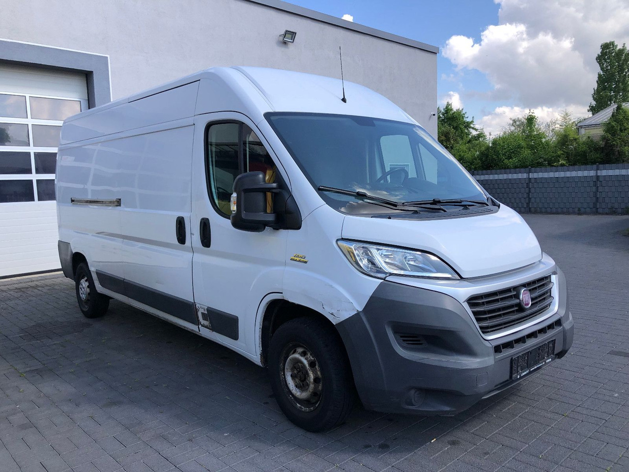 Fiat Ducato 2,3 JTD, 35 130 L4H2 RS: 4035 mm - Furgon: 1 kép. Fiat Ducato 2,3 JTD, 35 130 L4H2 RS: 4035 mm - Furgon: 1 kép.