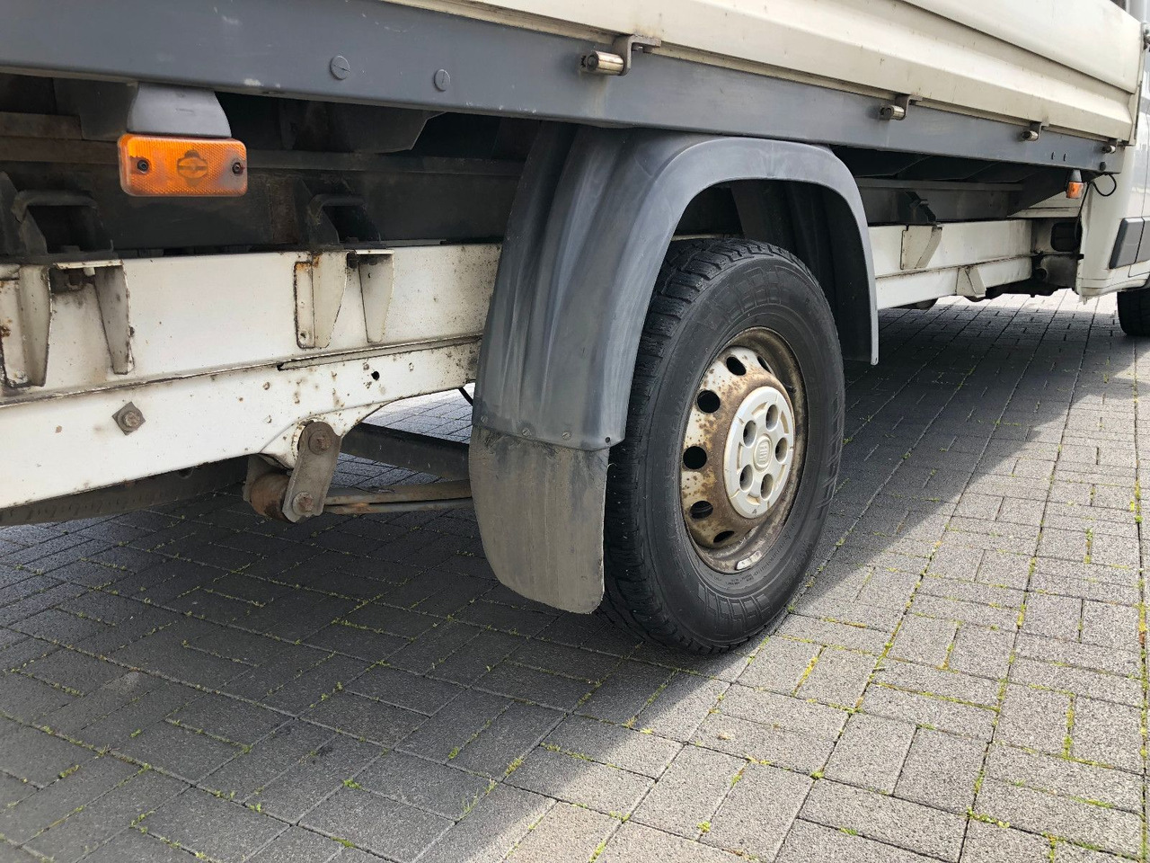 Platós kisteherautó Fiat Ducato 2.3 Maxi Pritsche 35 130  L5: 20 kép.