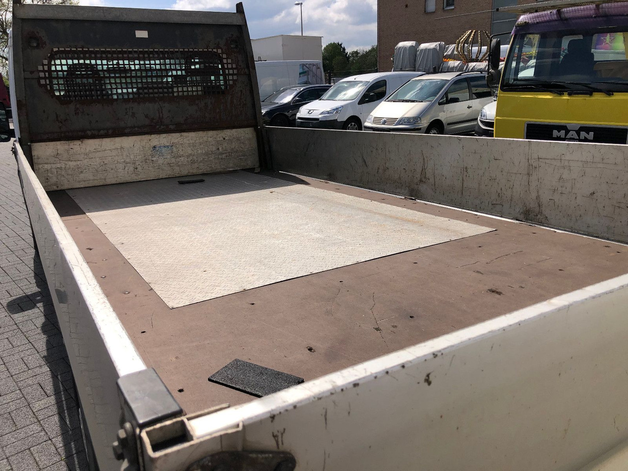 Platós kisteherautó Fiat Ducato 2.3 Maxi Pritsche 35 130  L5: 17 kép.