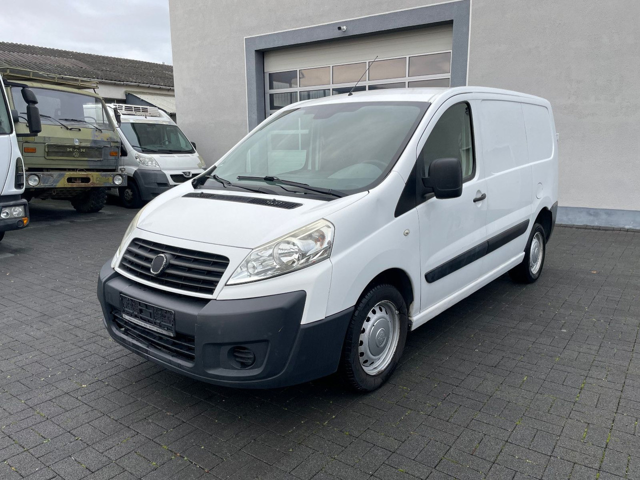 Fiat Scudo SX L1H1 120-2,0 Multijet - Kis furgon: 1 kép. Fiat Scudo SX L1H1 120-2,0 Multijet - Kis furgon: 1 kép.