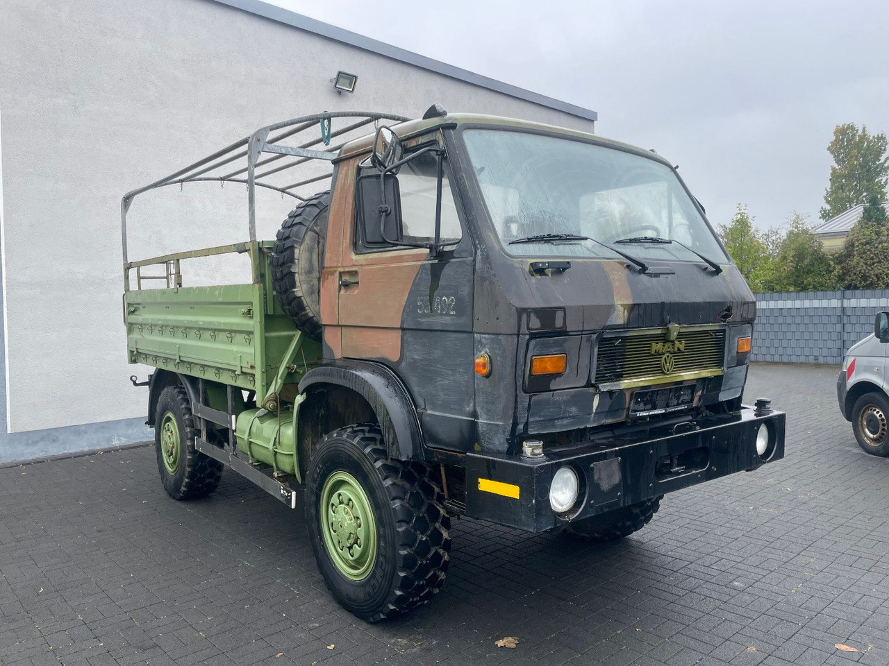 MAN 8.136 4X4 - Platós kisteherautó: 1 kép. MAN 8.136 4X4 - Platós kisteherautó: 1 kép.