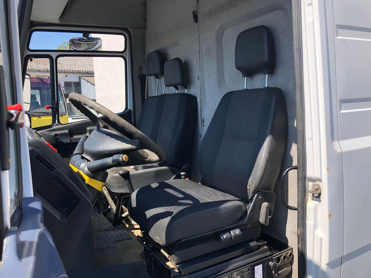 Furgon Mercedes-Benz Vario 816: 12 kép.