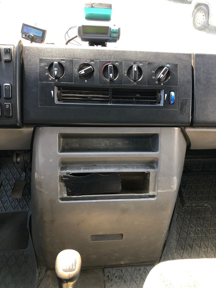 Furgon Mercedes-Benz Vario 816: 18 kép.