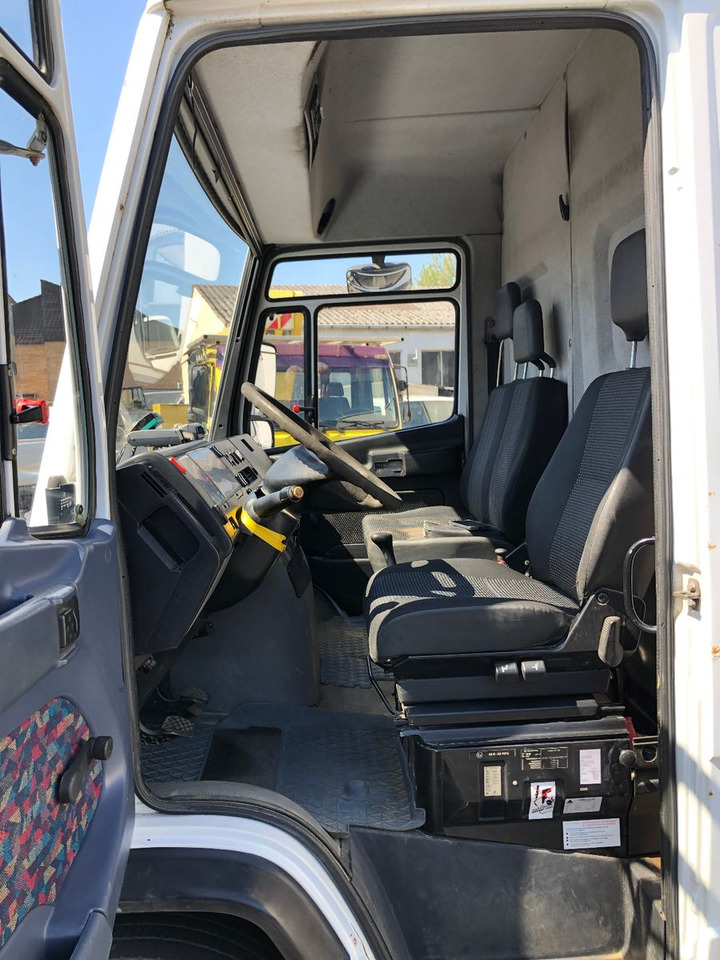 Furgon Mercedes-Benz Vario 816: 11 kép.