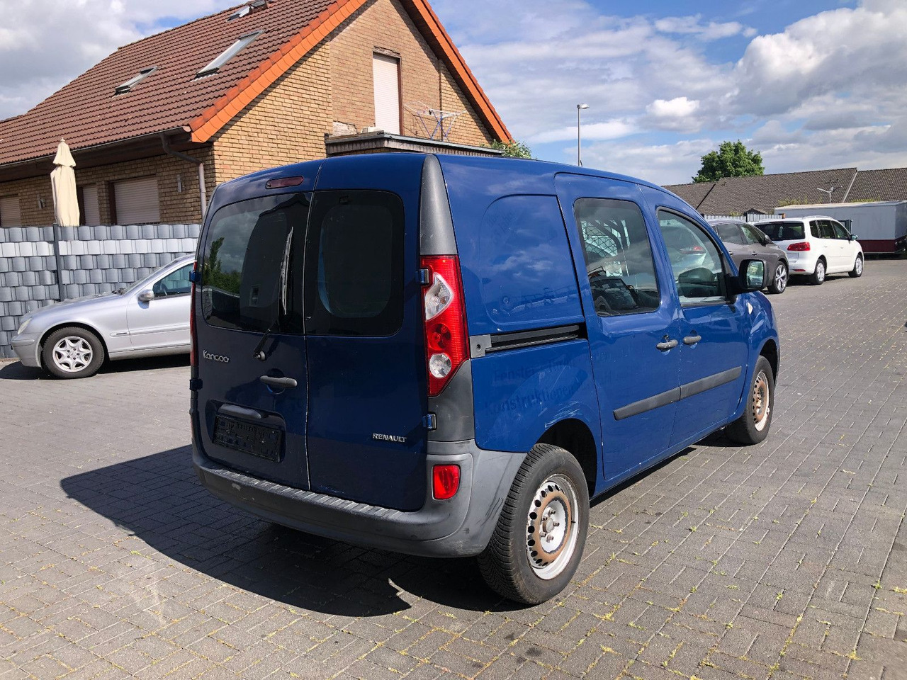 Renault Kangoo 1.5 dCi Rapid Extra, Klima - Kis furgon: 2 kép. Renault Kangoo 1.5 dCi Rapid Extra, Klima - Kis furgon: 2 kép.