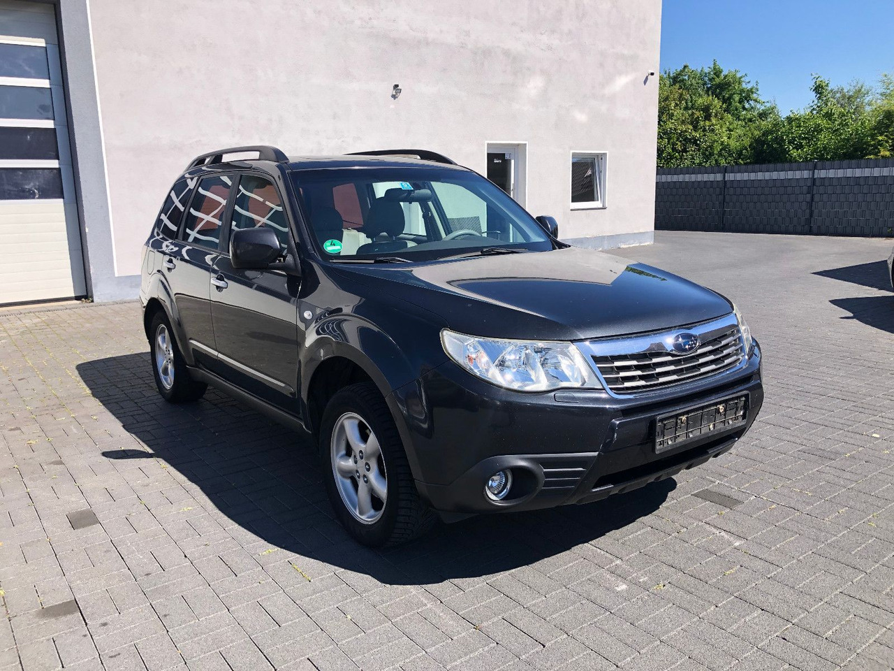 Subaru Forester 2.0i 4X4 mit Untersetzung, LPG-Autogas - Terepjáró/ SUV: 3 kép. Subaru Forester 2.0i 4X4 mit Untersetzung, LPG-Autogas - Terepjáró/ SUV: 3 kép.