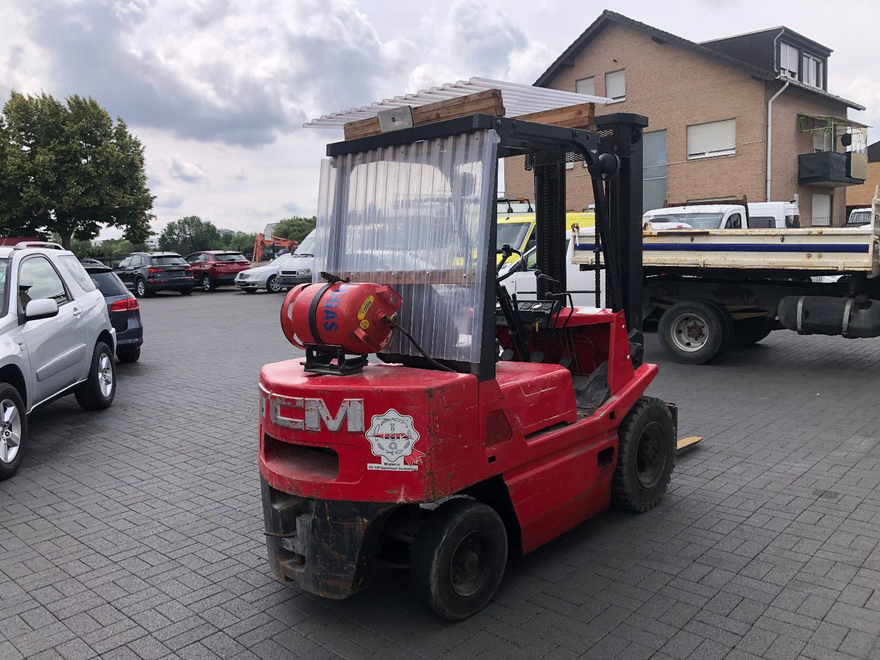 TCM FG 25 LPG Gas , Nissan - Gázüzemű targonca: 5 kép. TCM FG 25 LPG Gas , Nissan - Gázüzemű targonca: 5 kép.