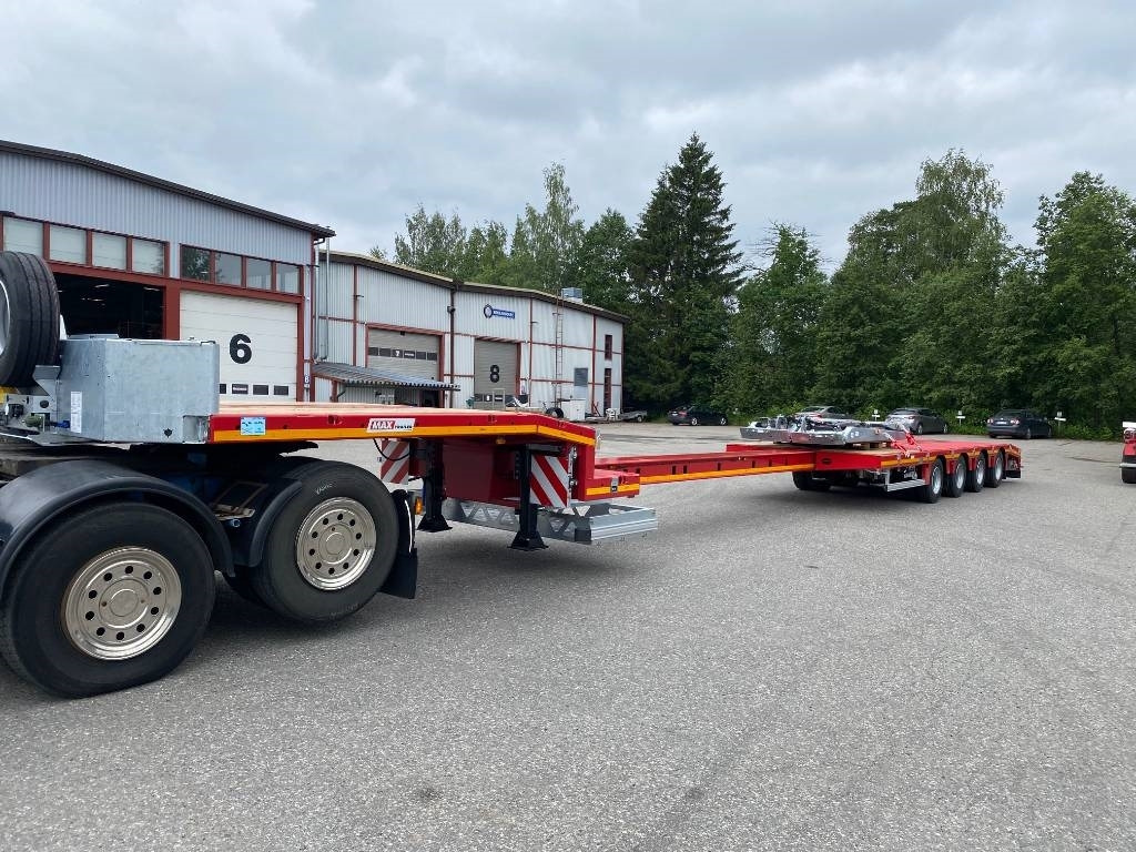 Faymonville Max Trailer, Max100 4AU - Félpótkocsi mélybölcsős: 2 kép. Faymonville Max Trailer, Max100 4AU - Félpótkocsi mélybölcsős: 2 kép.