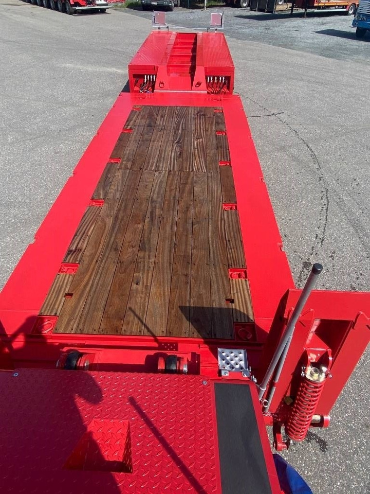 Faymonville Megamax, Mega Z4 - Félpótkocsi mélybölcsős: 5 kép. Faymonville Megamax, Mega Z4 - Félpótkocsi mélybölcsős: 5 kép.