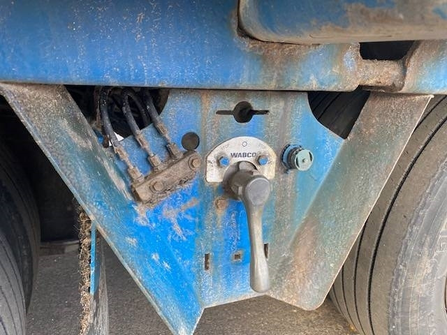 Faymonville Multimax, Multi N4LAUM  - Félpótkocsi mélybölcsős: 5 kép. Faymonville Multimax, Multi N4LAUM  - Félpótkocsi mélybölcsős: 5 kép.