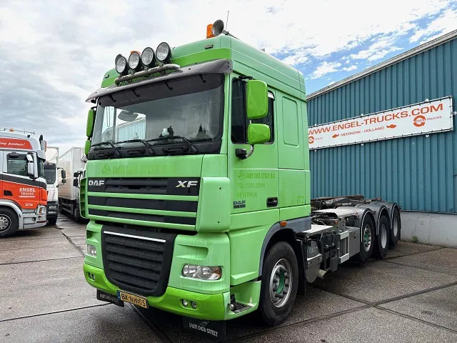 DAF XF 105.460 8x2 CHASSIS WITH MULTILIFT SYSTEM (ZF16 MANUAL GEARBOX / MX-BRAKE / 9.000 KG. FRONT-AXLE / LIFT-AXLES / FRIDGE / ETC. - Cserefelépítményes teherautó: 1 kép. DAF XF 105.460 8x2 CHASSIS WITH MULTILIFT SYSTEM (ZF16 MANUAL GEARBOX / MX-BRAKE / 9.000 KG. FRONT-AXLE / LIFT-AXLES / FRIDGE / ETC. - Cserefelépítményes teherautó: 1 kép.