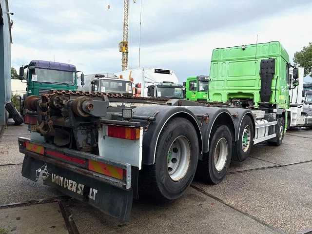 DAF XF 105.460 8x2 CHASSIS WITH MULTILIFT SYSTEM (ZF16 MANUAL GEARBOX / MX-BRAKE / 9.000 KG. FRONT-AXLE / LIFT-AXLES / FRIDGE / ETC. - Cserefelépítményes teherautó: 3 kép. DAF XF 105.460 8x2 CHASSIS WITH MULTILIFT SYSTEM (ZF16 MANUAL GEARBOX / MX-BRAKE / 9.000 KG. FRONT-AXLE / LIFT-AXLES / FRIDGE / ETC. - Cserefelépítményes teherautó: 3 kép.