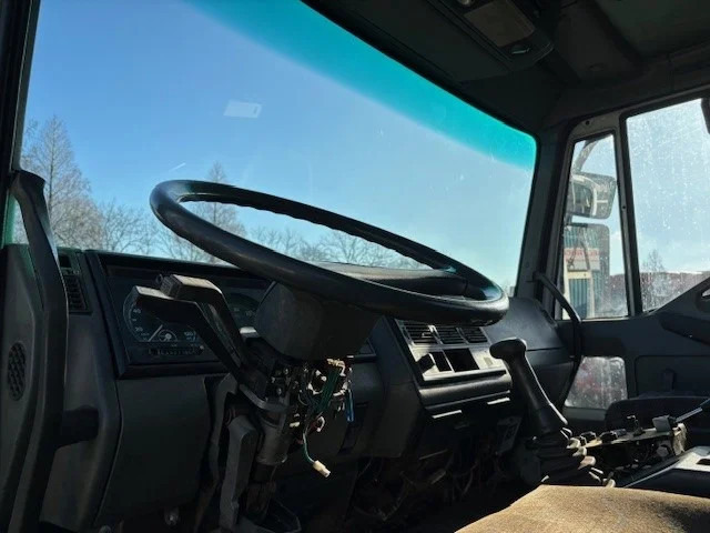 Konténerszállító Iveco Eurocargo 135E23WR 4x4 FULL STEEL PORTAL CONTAINER (EURO 2 / ZF MANUAL GEARBOX / REDUCTION AXLES / FULL STEEL SUSPENSION): 12 kép.