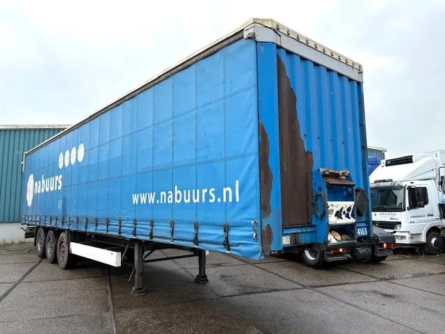 Krone SDP-27 3-AXLE 13.60 M. CURTAINSIDE WITH SLIDING ROOF (BPW-AXLES / DISC BRAKES / ABS-EBS BRAKE SYSTEM) - Ponyvás félpótkocsi: 2 kép. Krone SDP-27 3-AXLE 13.60 M. CURTAINSIDE WITH SLIDING ROOF (BPW-AXLES / DISC BRAKES / ABS-EBS BRAKE SYSTEM) - Ponyvás félpótkocsi: 2 kép.