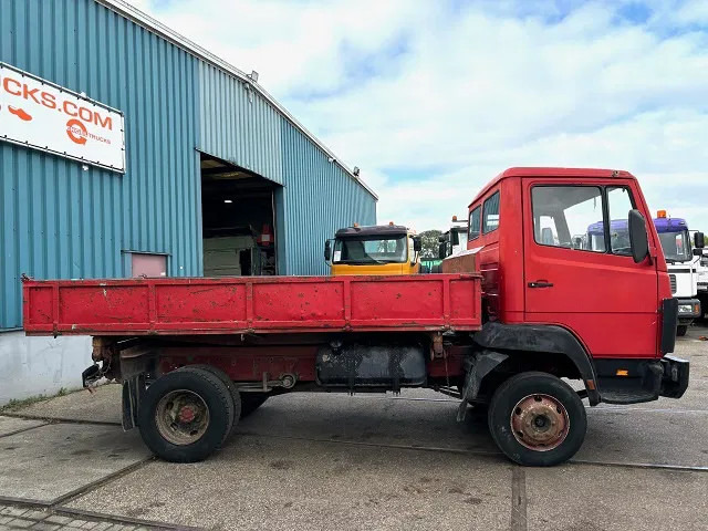 Mercedes-Benz LK 814 K 4x2 (6-CILINDER) KIPPER (MANUAL GEARBOX / FULL STEEL SUSPENSION / P.T.O.) - Billenőplatós teherautó: 3 kép. Mercedes-Benz LK 814 K 4x2 (6-CILINDER) KIPPER (MANUAL GEARBOX / FULL STEEL SUSPENSION / P.T.O.) - Billenőplatós teherautó: 3 kép.