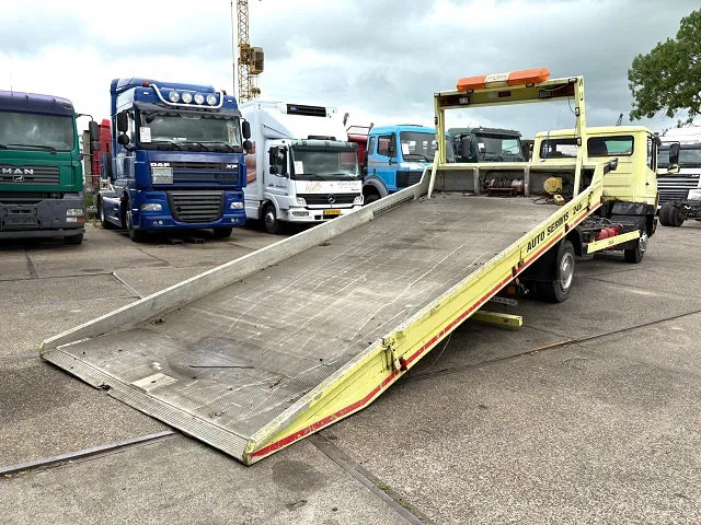 Mercedes-Benz LK 817 AUTO TRANSPORTER (6-CILINDER / FULL STEEL SUSPENSION / MANUAL GEARBOX / WINCH / ETC.) - Autószállító teherautó: 4 kép. Mercedes-Benz LK 817 AUTO TRANSPORTER (6-CILINDER / FULL STEEL SUSPENSION / MANUAL GEARBOX / WINCH / ETC.) - Autószállító teherautó: 4 kép.