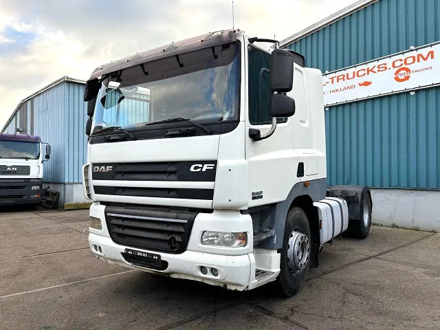 DAF CF 85.410 4x2 SLEEPERCAB (ZF16 MANUAL GEARBOX / EURO 5 / AIRCONDITIONING) - Nyergesvontató: 1 kép. DAF CF 85.410 4x2 SLEEPERCAB (ZF16 MANUAL GEARBOX / EURO 5 / AIRCONDITIONING) - Nyergesvontató: 1 kép.