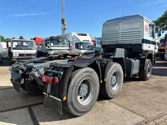 MAN 26.372 DFS 6x4 FULL STEEL TRACTOR (MANUAL GEARBOX / FULL STEEL SUSPENSION / REDUCTION AXLES) - Nyergesvontató: 3 kép. MAN 26.372 DFS 6x4 FULL STEEL TRACTOR (MANUAL GEARBOX / FULL STEEL SUSPENSION / REDUCTION AXLES) - Nyergesvontató: 3 kép.