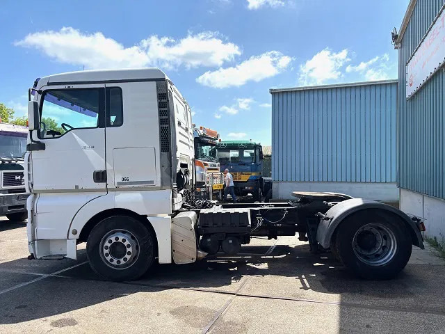 MAN TGA 18.410 BLS XL (6-CILINDERHEADS) (ZF16 MANUAL GEARBOX / ZF-INTARDER / P.T.O.) - Nyergesvontató: 5 kép. MAN TGA 18.410 BLS XL (6-CILINDERHEADS) (ZF16 MANUAL GEARBOX / ZF-INTARDER / P.T.O.) - Nyergesvontató: 5 kép.