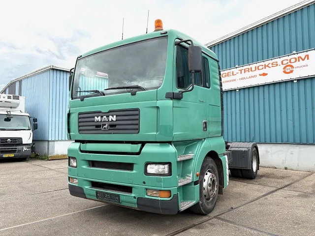 MAN TGA 18.460 FLT XL (6-CILINDER HEADS / ZF16 MANUAL GEARBOX / ZF-INTARDER / AIRCONDITIONING) - Nyergesvontató: 1 kép. MAN TGA 18.460 FLT XL (6-CILINDER HEADS / ZF16 MANUAL GEARBOX / ZF-INTARDER / AIRCONDITIONING) - Nyergesvontató: 1 kép.