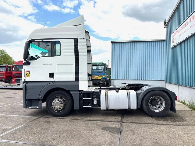 MAN TGX 18.440 BLS XLX (ZF16 MANUAL GEARBOX / 2x DIESELTANK / AIRCONDITIONING / ELECTRICAL MAINSWITCH / FRIDGE / EURO 6) - Nyergesvontató: 5 kép. MAN TGX 18.440 BLS XLX (ZF16 MANUAL GEARBOX / 2x DIESELTANK / AIRCONDITIONING / ELECTRICAL MAINSWITCH / FRIDGE / EURO 6) - Nyergesvontató: 5 kép.