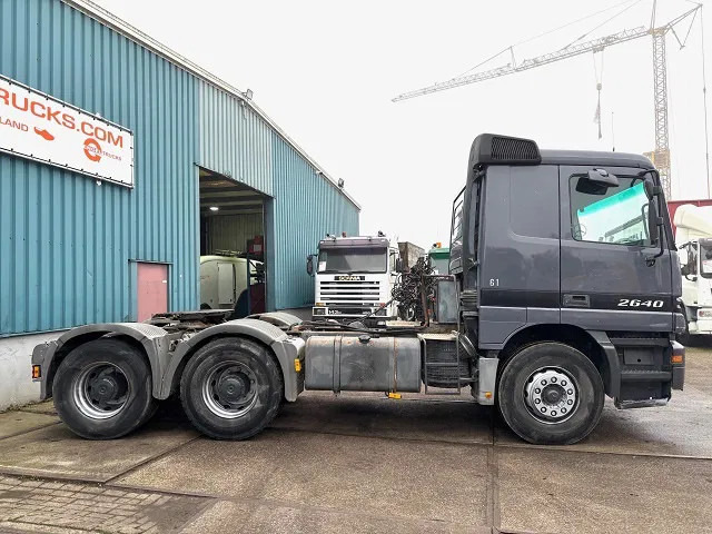 Mercedes-Benz Actros 2640 S 6x4 FULL STEEL TRACTOR UNIT (EPS WITH CLUTCH (3 PEDALS) / REDUCTION AXLES / FULL STEEL SUSPENSION / HYDRAULIC KIT - Nyergesvontató: 4 kép. Mercedes-Benz Actros 2640 S 6x4 FULL STEEL TRACTOR UNIT (EPS WITH CLUTCH (3 PEDALS) / REDUCTION AXLES / FULL STEEL SUSPENSION / HYDRAULIC KIT - Nyergesvontató: 4 kép.