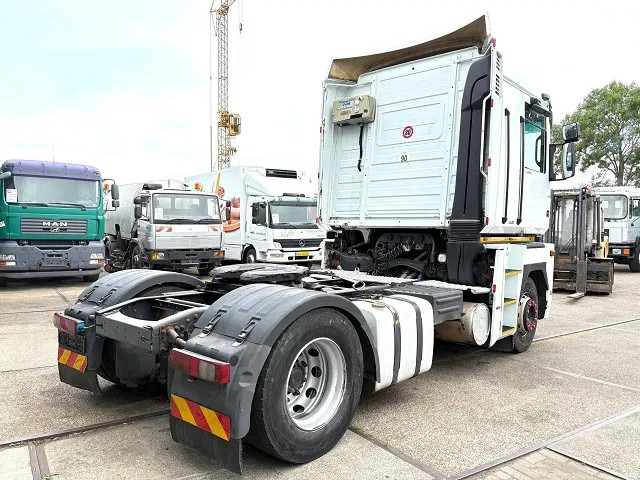 Renault Magnum AE 480 DXI (MANUAL GEARBOX / ZF-INTARDER / AIRCONDITIONING / 2x DIESELTANK / COMPLETE SPOILERSET / ETC.) - Nyergesvontató: 3 kép. Renault Magnum AE 480 DXI (MANUAL GEARBOX / ZF-INTARDER / AIRCONDITIONING / 2x DIESELTANK / COMPLETE SPOILERSET / ETC.) - Nyergesvontató: 3 kép.