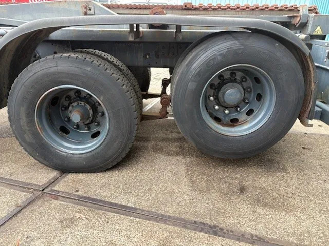 Cserefelépítményes teherautó Scania P114-340 6x2 WITH MULTILIFT CONTAINERSYSTEM ONLY 80.500 KM!! ORIGINAL (10 TIRES / FULL STEEL SUSPENSION / 12 GEARS MANUAL GEARBO: 6 kép.