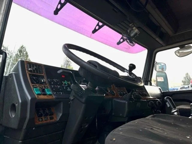 Scania R143-450 V8 STREAMLINE 6x2 FULL STEEL KIPPER (MANUAL GEARBOX / FULL STEEL SUSPENSION / 10 TIRES / ROBSON DRIVE / MECHANICAL PUMP lízing Scania R143-450 V8 STREAMLINE 6x2 FULL STEEL KIPPER (MANUAL GEARBOX / FULL STEEL SUSPENSION / 10 TIRES / ROBSON DRIVE / MECHANICAL PUMP: 7 kép.