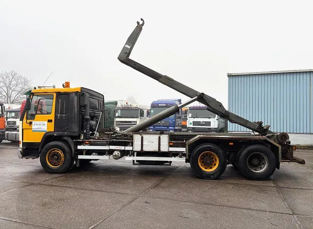 Horgos rakodó teherautó Volvo FL 12.380 6x2 A-RIDE (ORIGINAL DUTCH) HOOK-ARM CONTAINER SYSTEM (FULL STEEL SUSPENSION / REDUCTION AXLE / 10 TIRES / 8.000 KG. F: 6 kép.